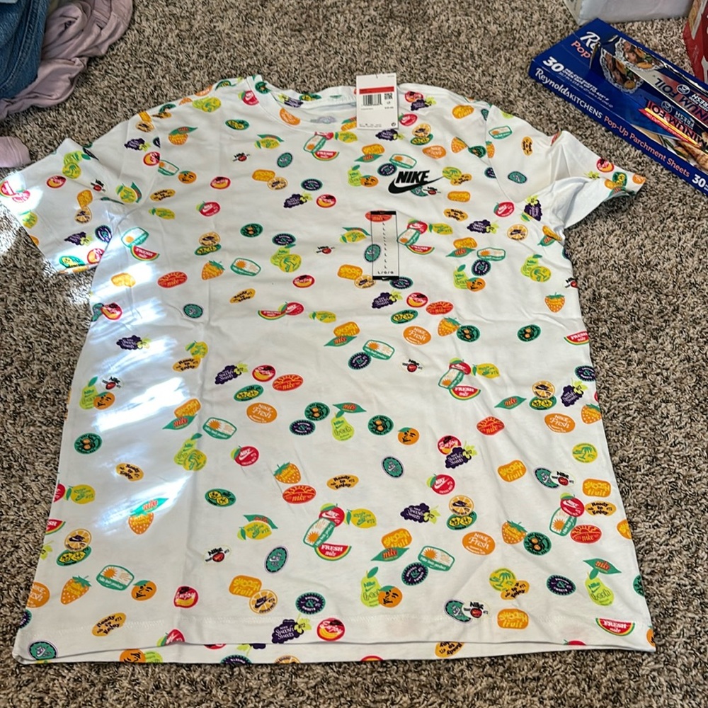Nike produce sticker T shirt brand new